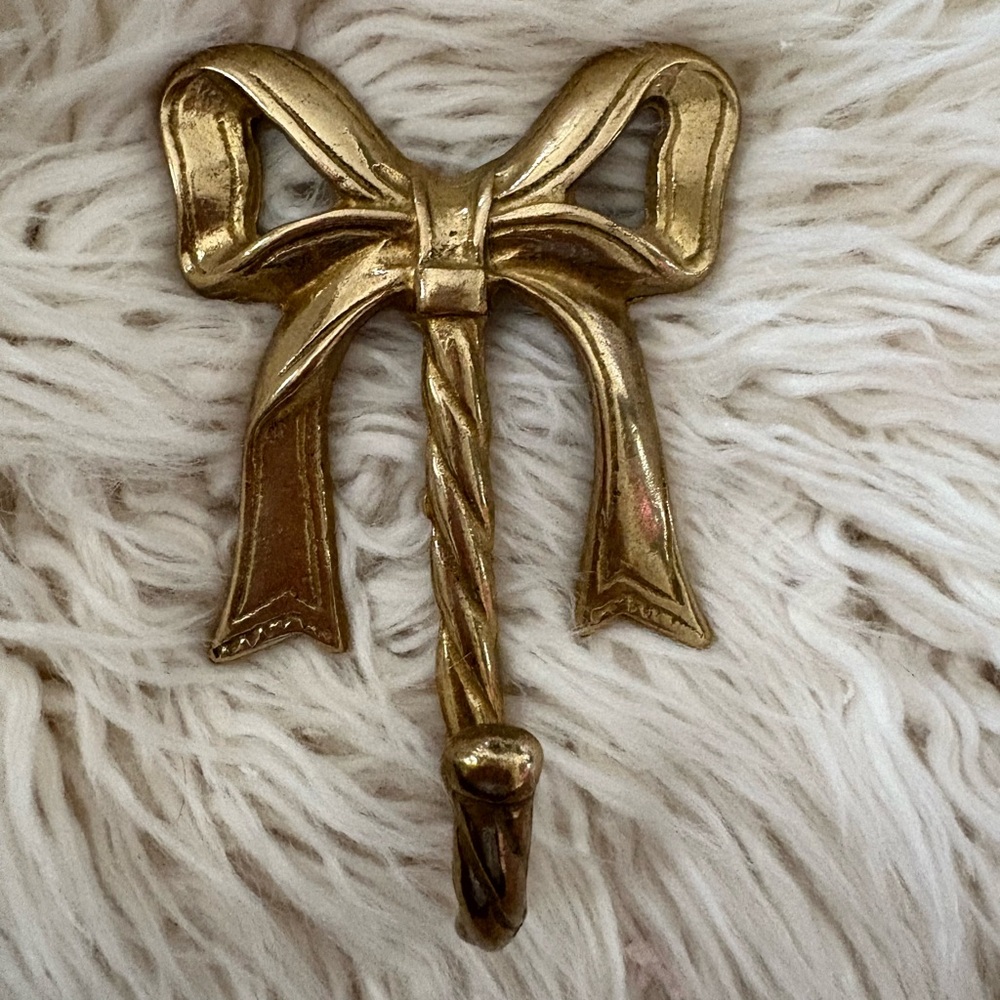 Vintage Andrea by Sadek 80s Brass Gold Bow Wall Hook for Jewelry Hat Bag Scarf